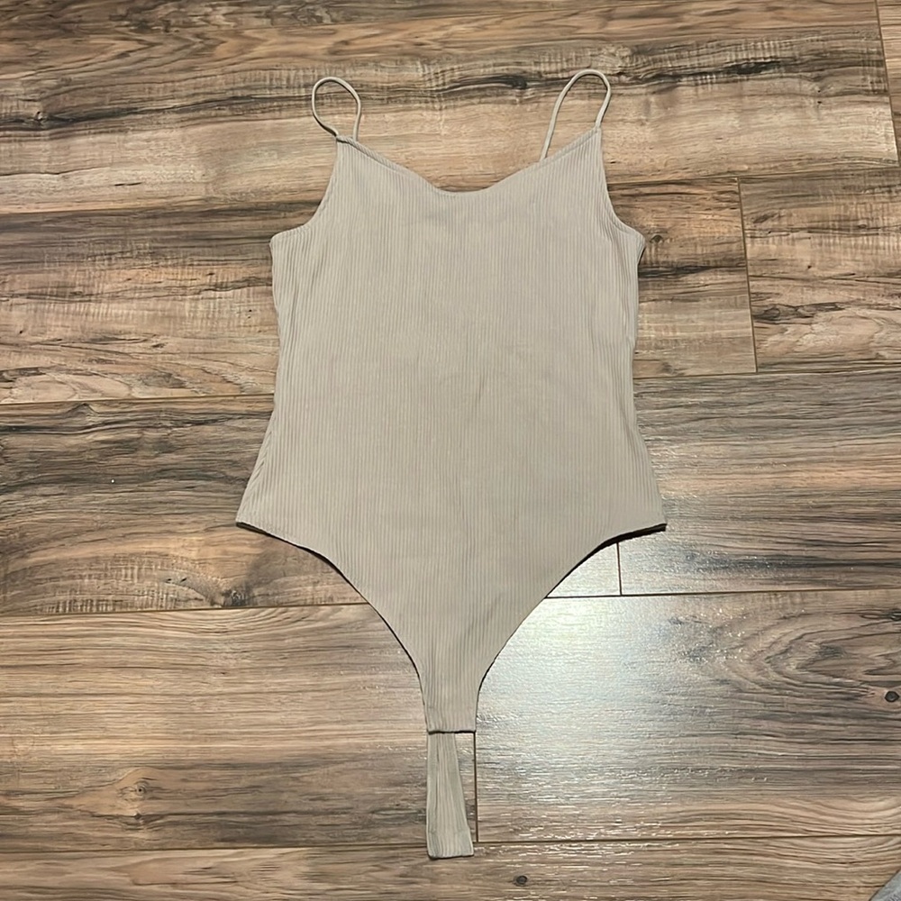 H&M Women’s Tan Bodysuit Size Small (fits more like medium)